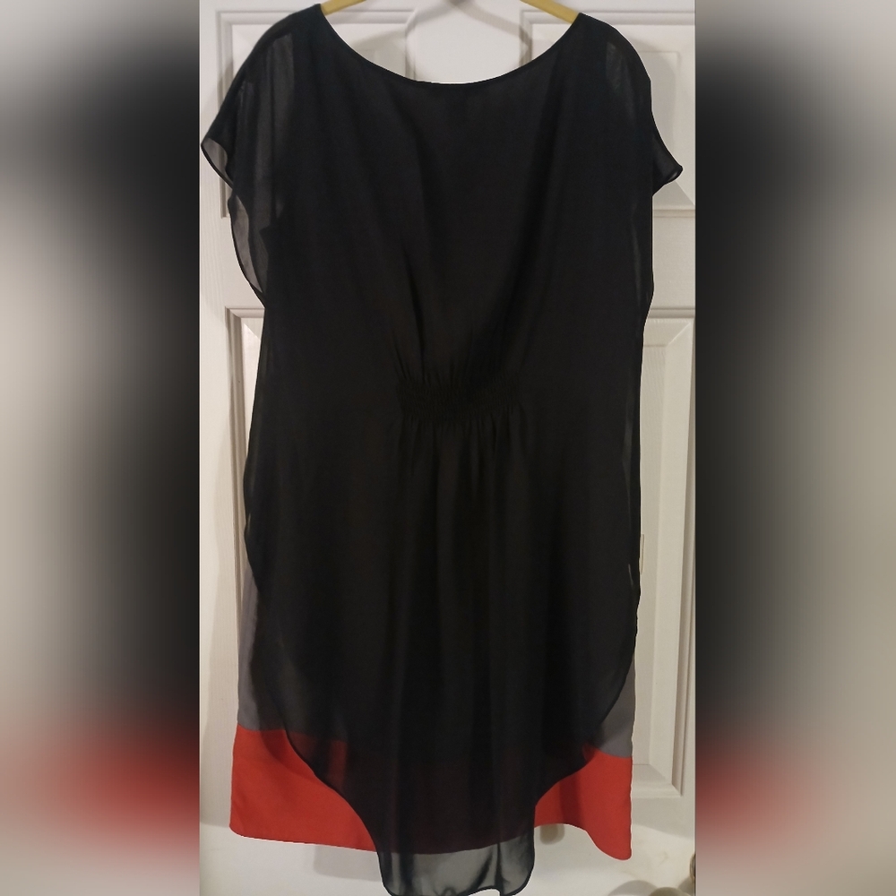 Kenneth Cole New York Cap Sleeve Grey/Black/Red, Knee Length Dress Size SP - Picture 3 of 4
